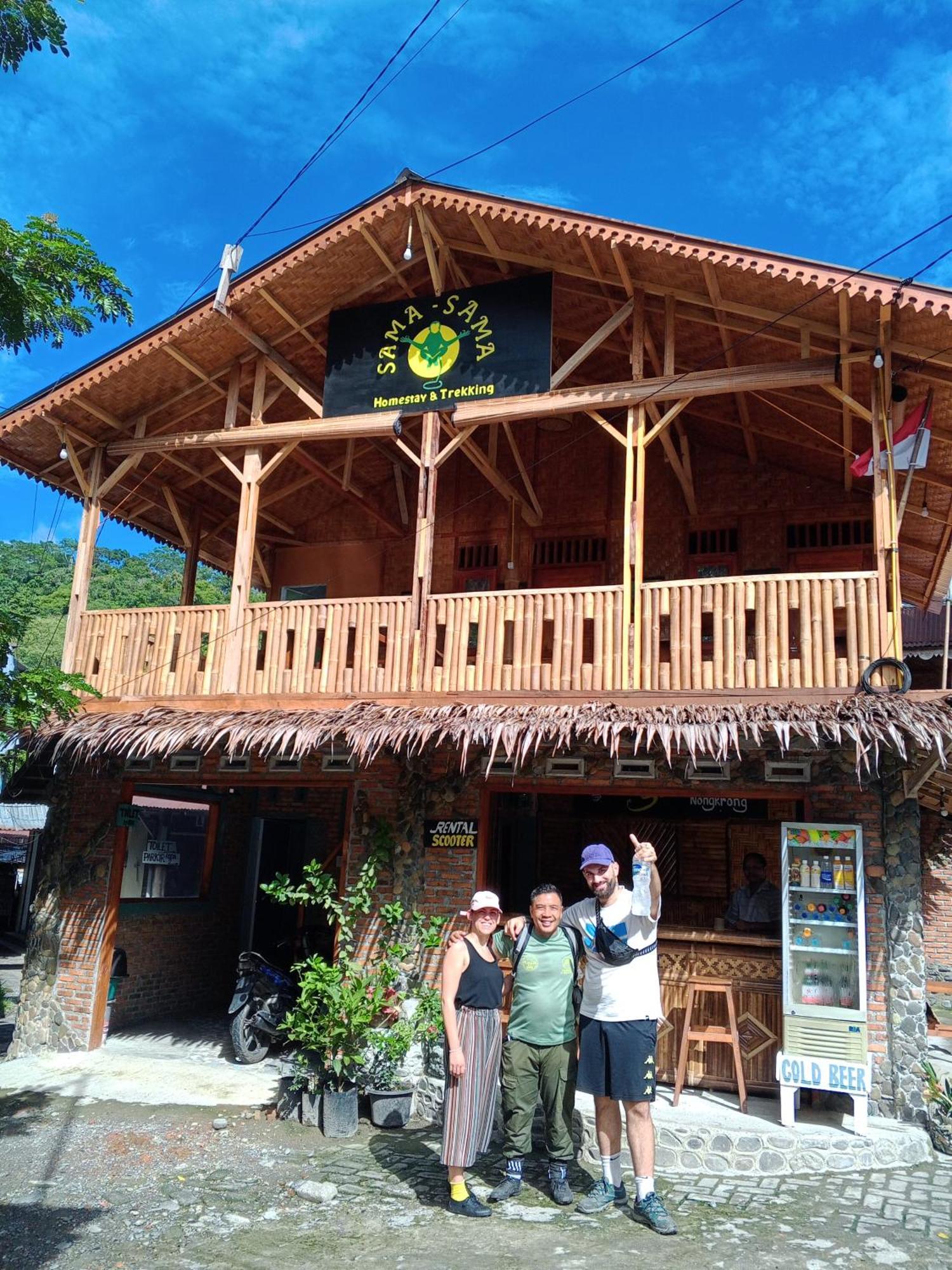 Sama Sama Homestay & Trekking Only Stay Here Book Trekking And Transport With Us 부킷 라왕 외부 사진