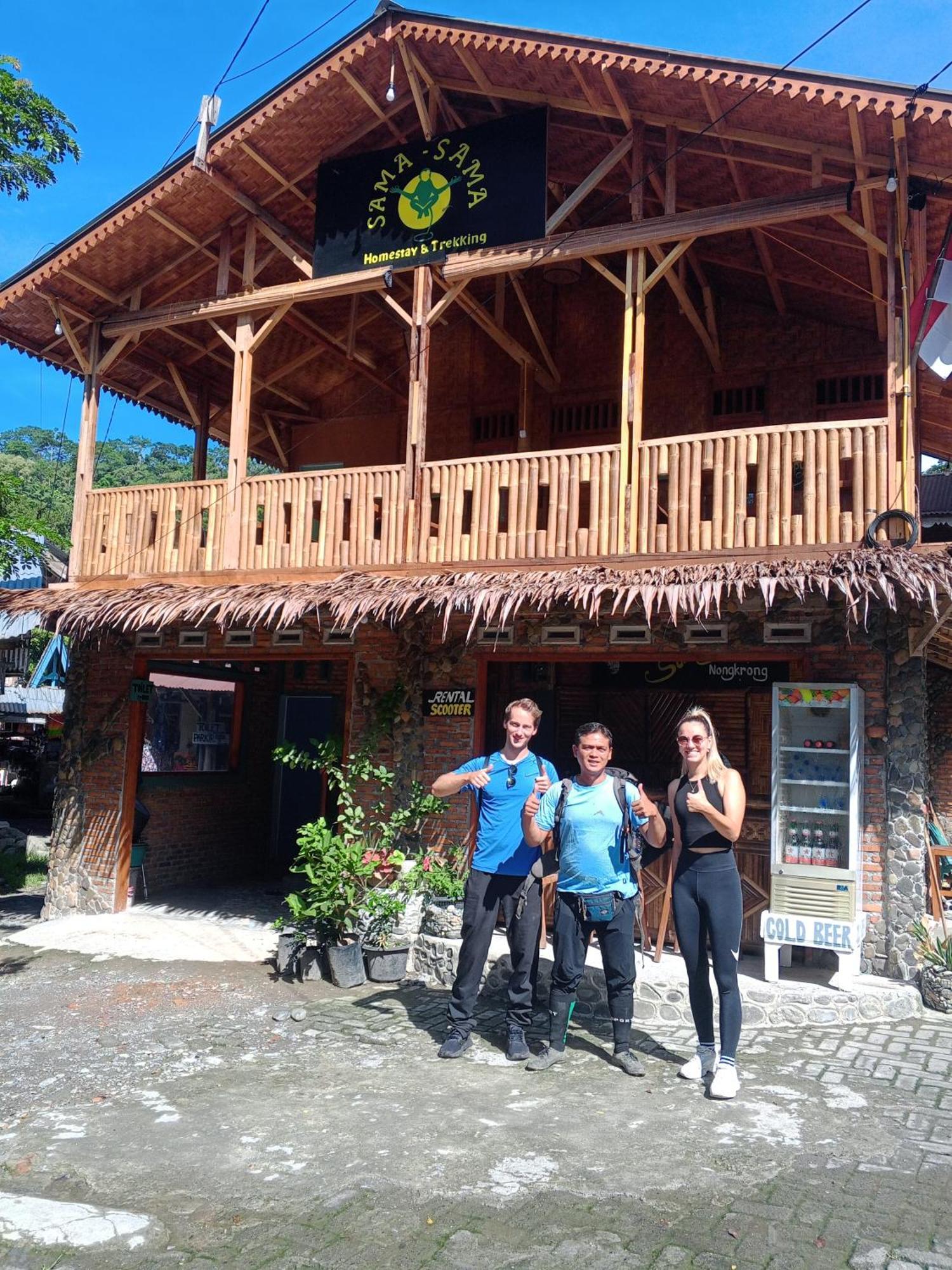 Sama Sama Homestay & Trekking Only Stay Here Book Trekking And Transport With Us 부킷 라왕 외부 사진