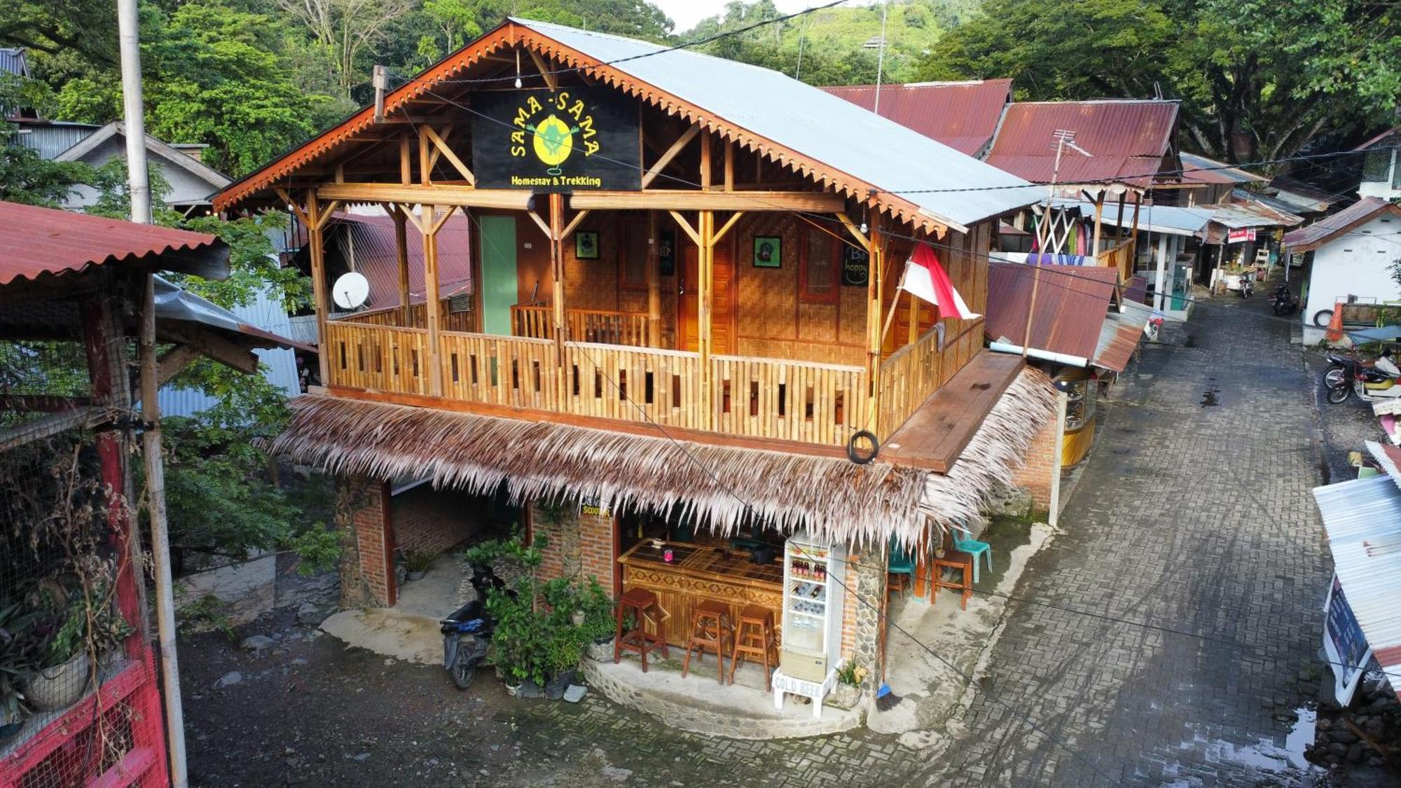 Sama Sama Homestay & Trekking Only Stay Here Book Trekking And Transport With Us 부킷 라왕 외부 사진
