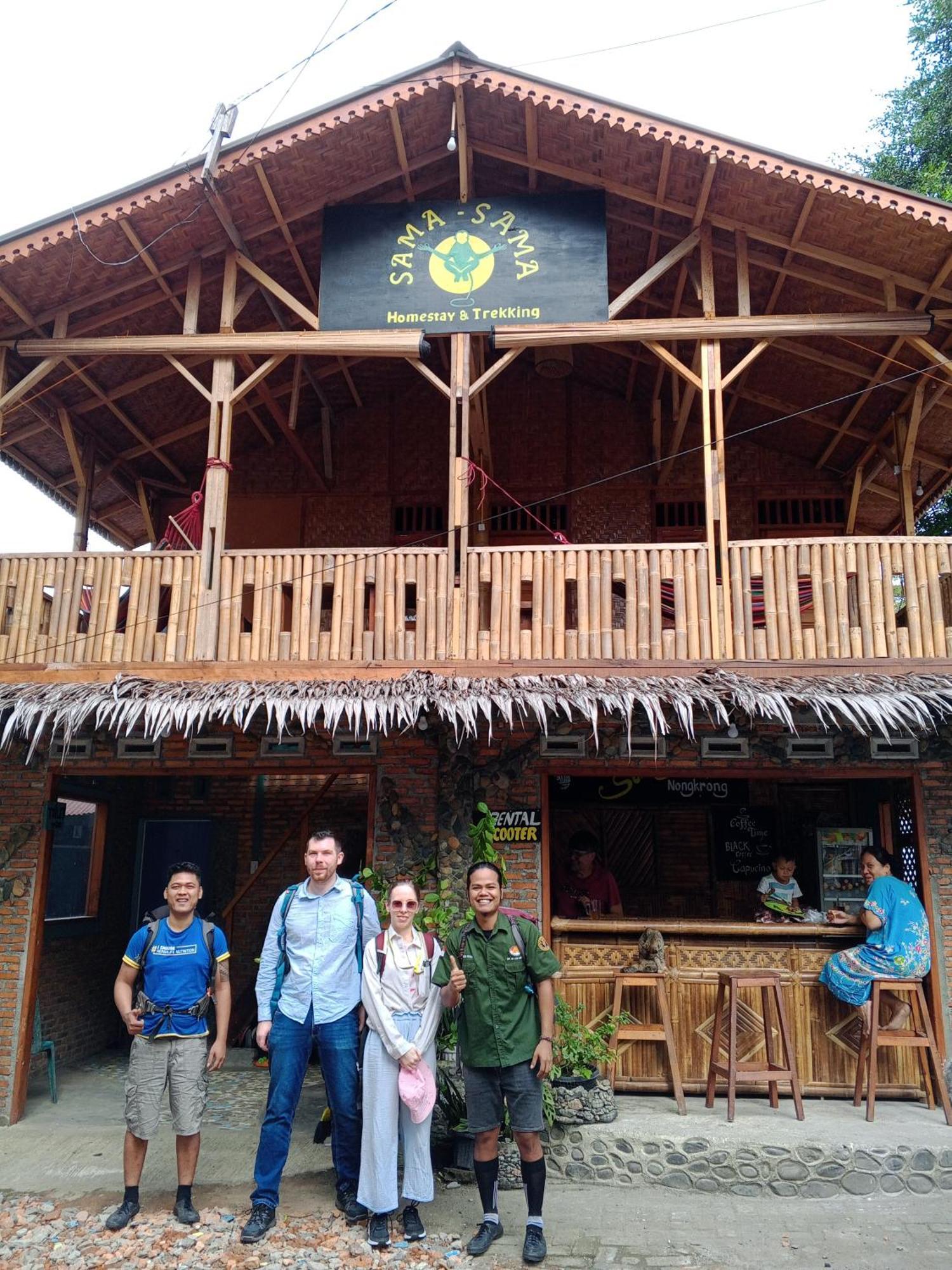 Sama Sama Homestay & Trekking Only Stay Here Book Trekking And Transport With Us 부킷 라왕 외부 사진