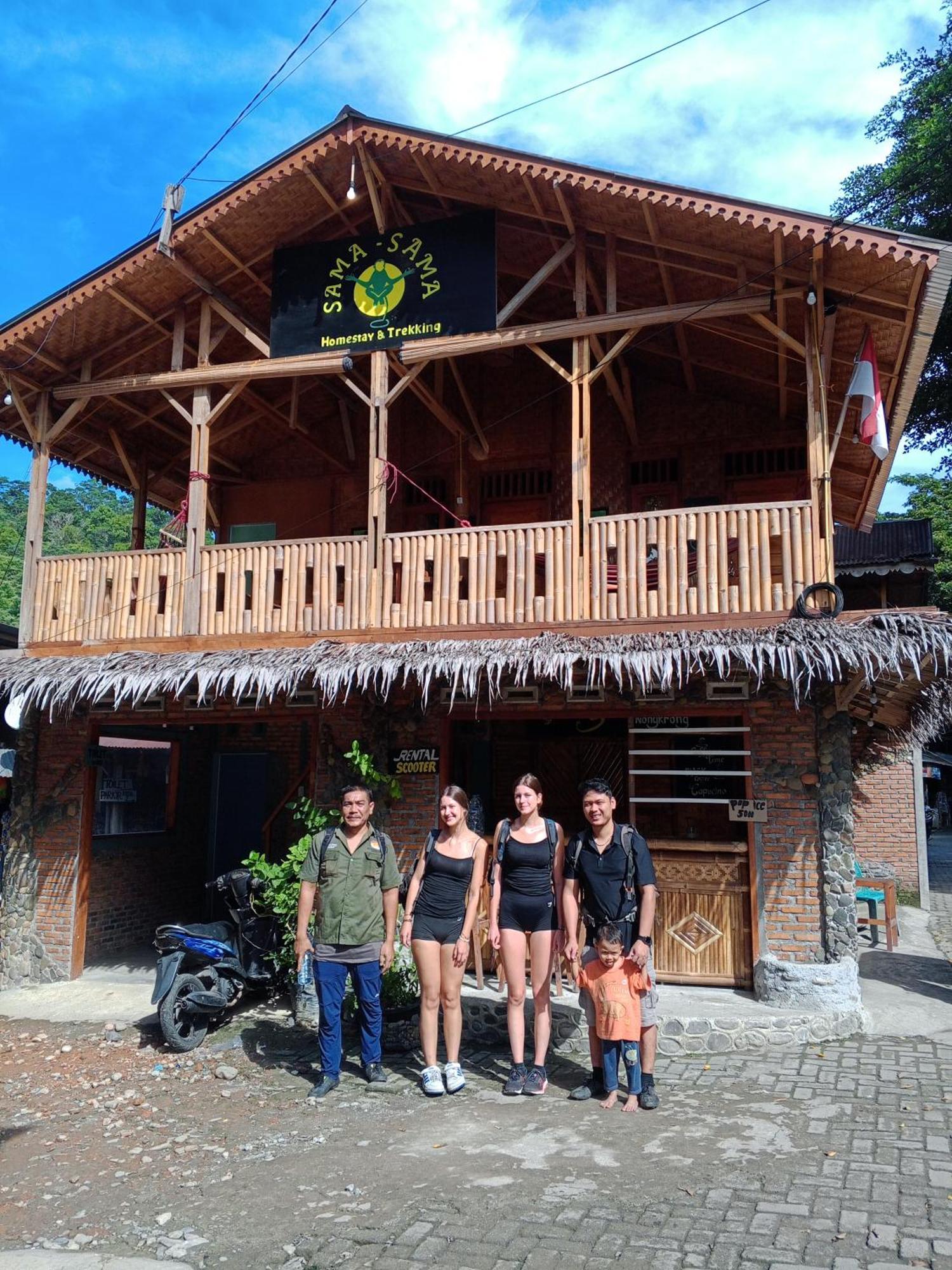Sama Sama Homestay & Trekking Only Stay Here Book Trekking And Transport With Us 부킷 라왕 외부 사진
